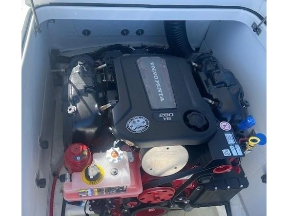 2025 Cobalt Boats Cs22 alt