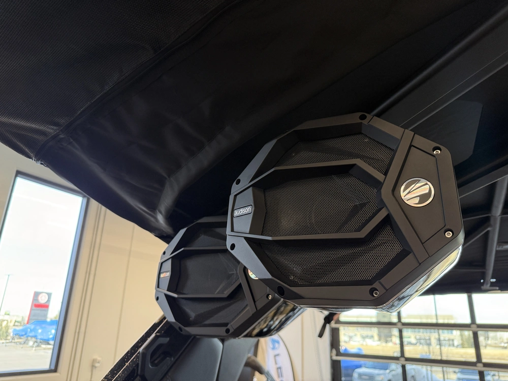 2026 Tige Boats Ultre 25zx alt