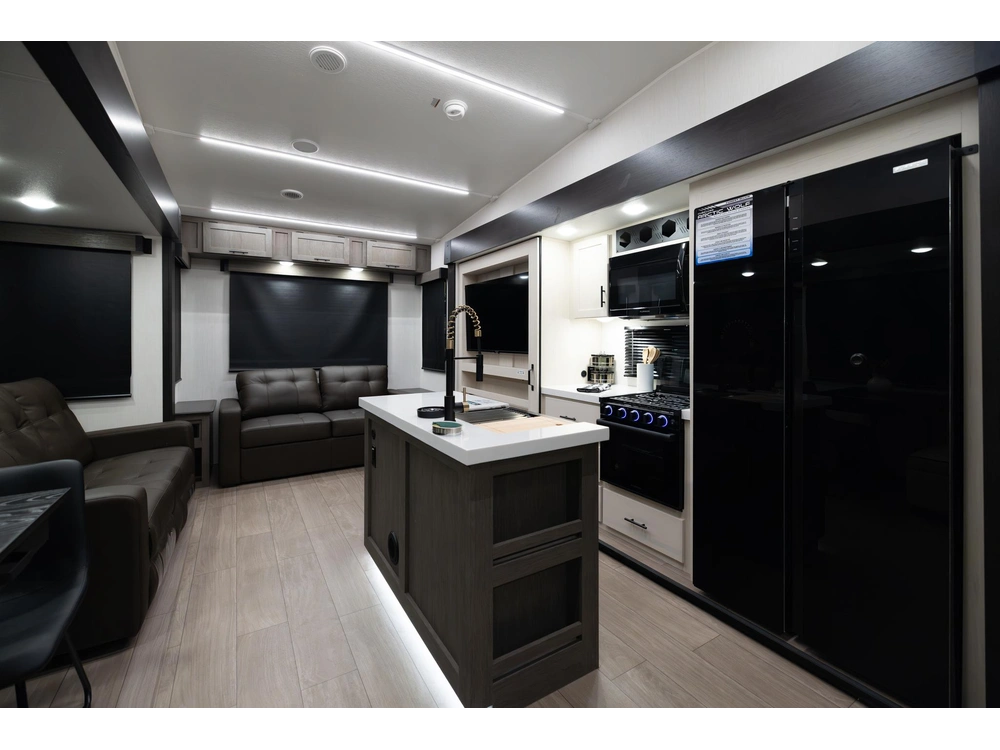 Arctic Wolf 3250 Suite 2026 alt