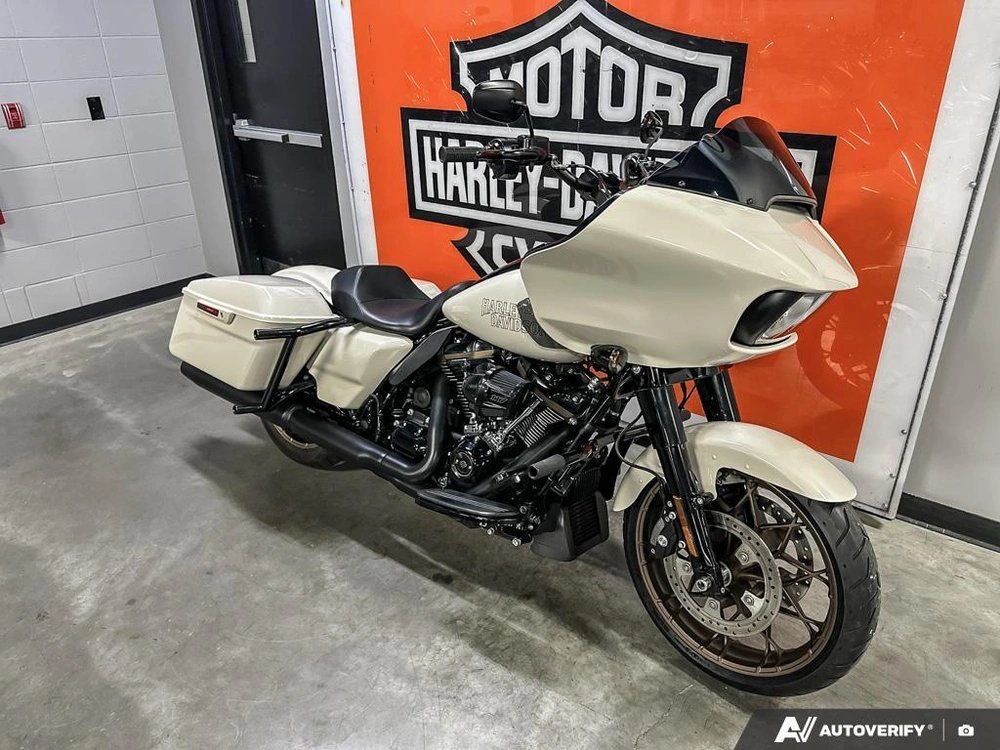 2023 Harley-davidson Road Glide St alt