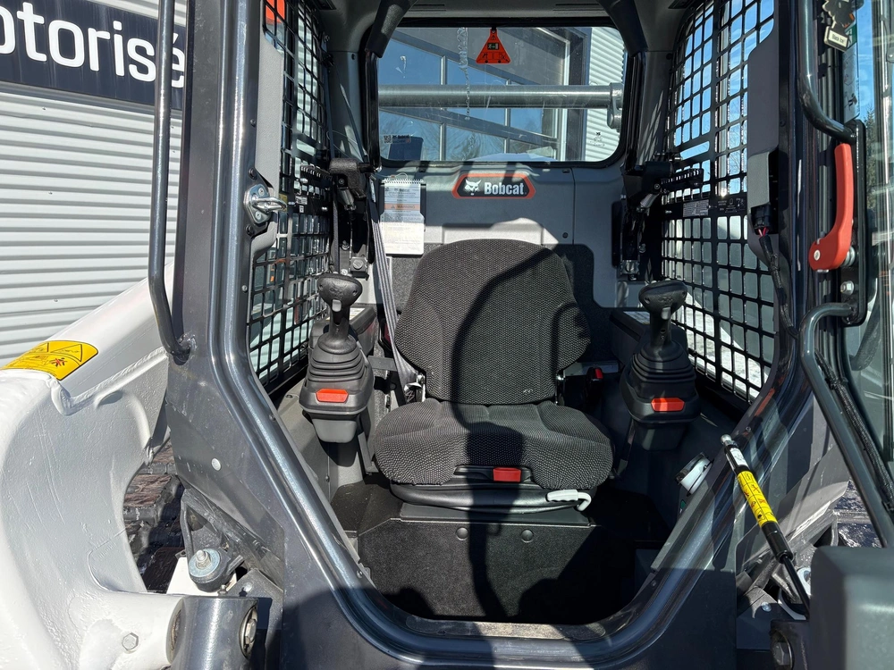 Bobcat T76 2025 alt