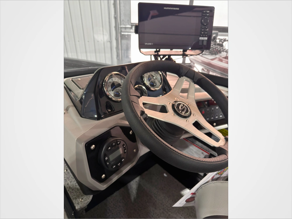 2026 Smoker-craft Adventurer 188 Dc alt