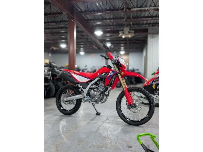 2025 Honda CRF300LAS CRF 300L Honda : Motocyclette double usage