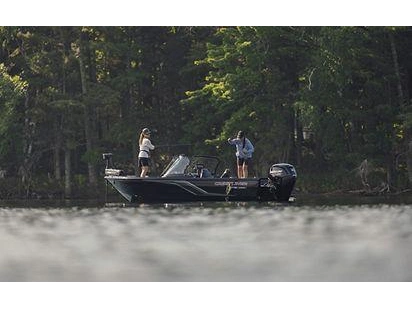 2026 Crestliner 1650 Hawk Wt Js alt