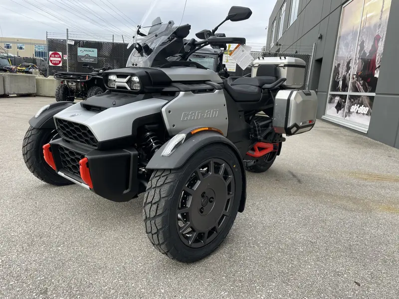 2025 Can-Am CANYON XT thumbnail 7