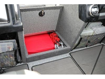 2026 Lund Boat Co 1875 Tyee Sport alt