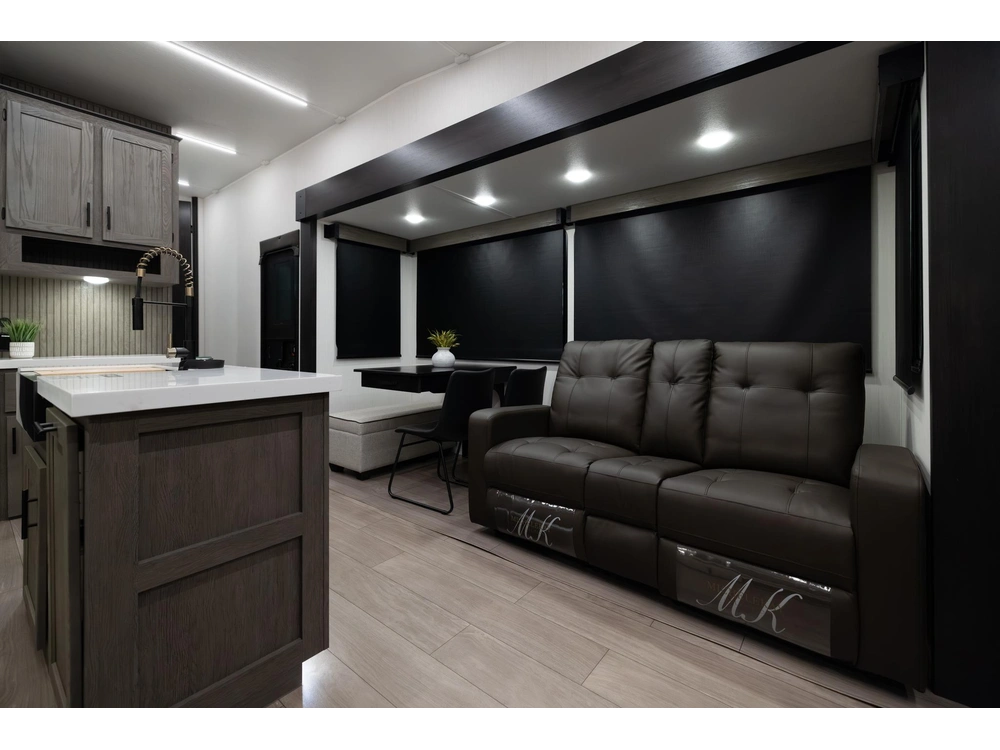 Arctic Wolf 3250 Suite 2026 alt