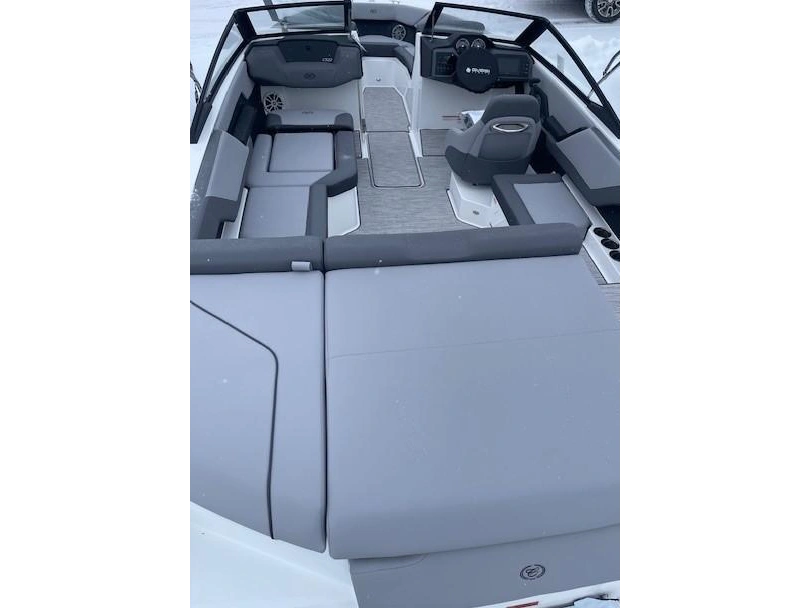 2025 Cobalt Boats Cs22 alt