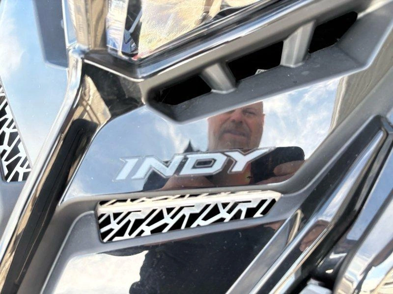 Polaris 850 Indy Vr1 137 2021 alt