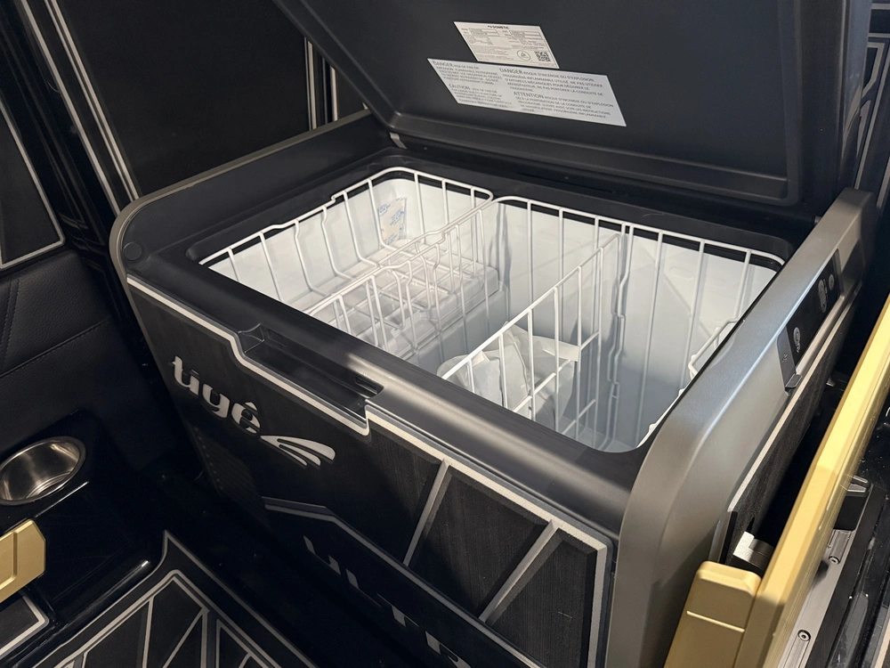 2026 Tige Boats Ultre 25zx alt