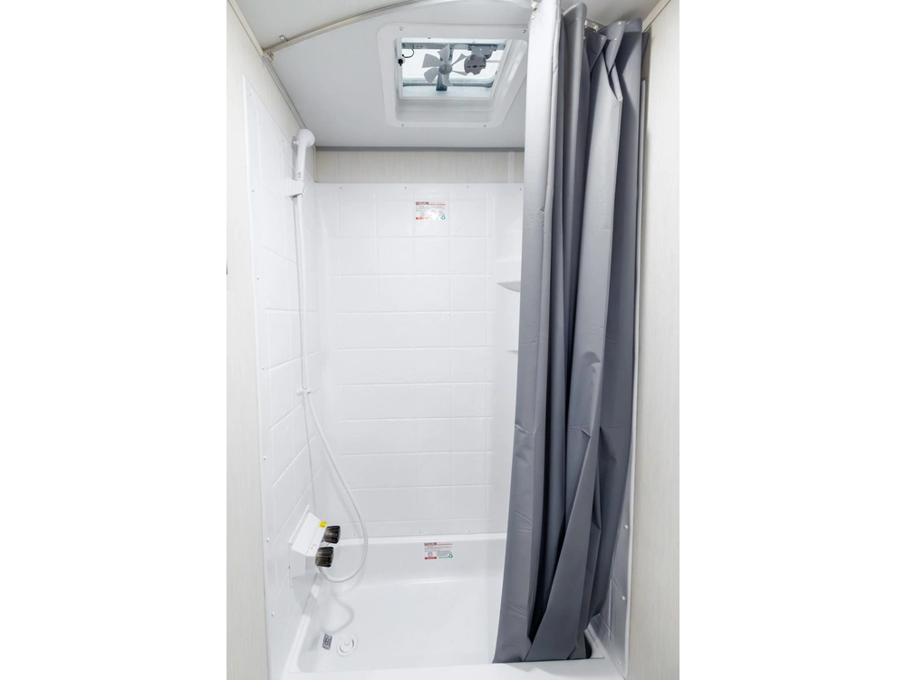 Cherokee 17sc Wolf Pup 2026 alt