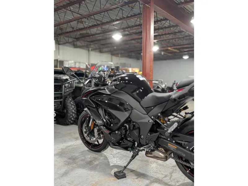 2025 Kawasaki NINJA 1100 SX SE DÉMO  | 🟢 100+ motos en inventaire livraison rapide cruise control alternatives Suzuki GSX-S1000 GT 🟢 |