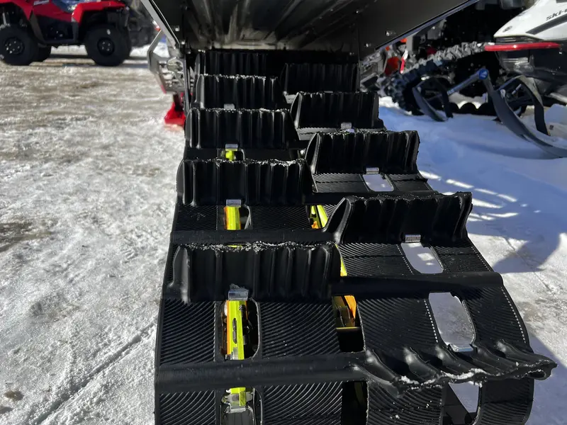 2023 Ski-Doo SUMMIT EXPERT 165