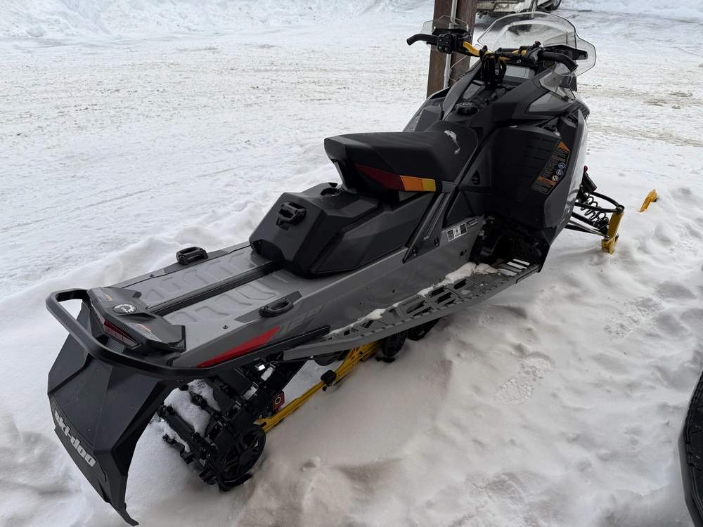 2025 Ski-doo Mxz Adrenaline 129" 850 E-tec W/ Blizzard Pkg. (udsb) alt