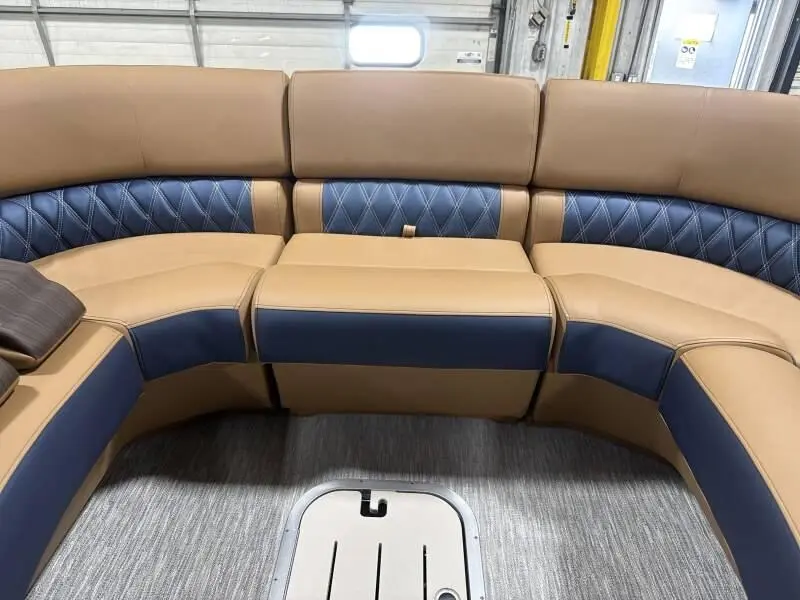 2026 Bennington Marine QX 25 SWINGBACK ARCH 3T thumbnail 13