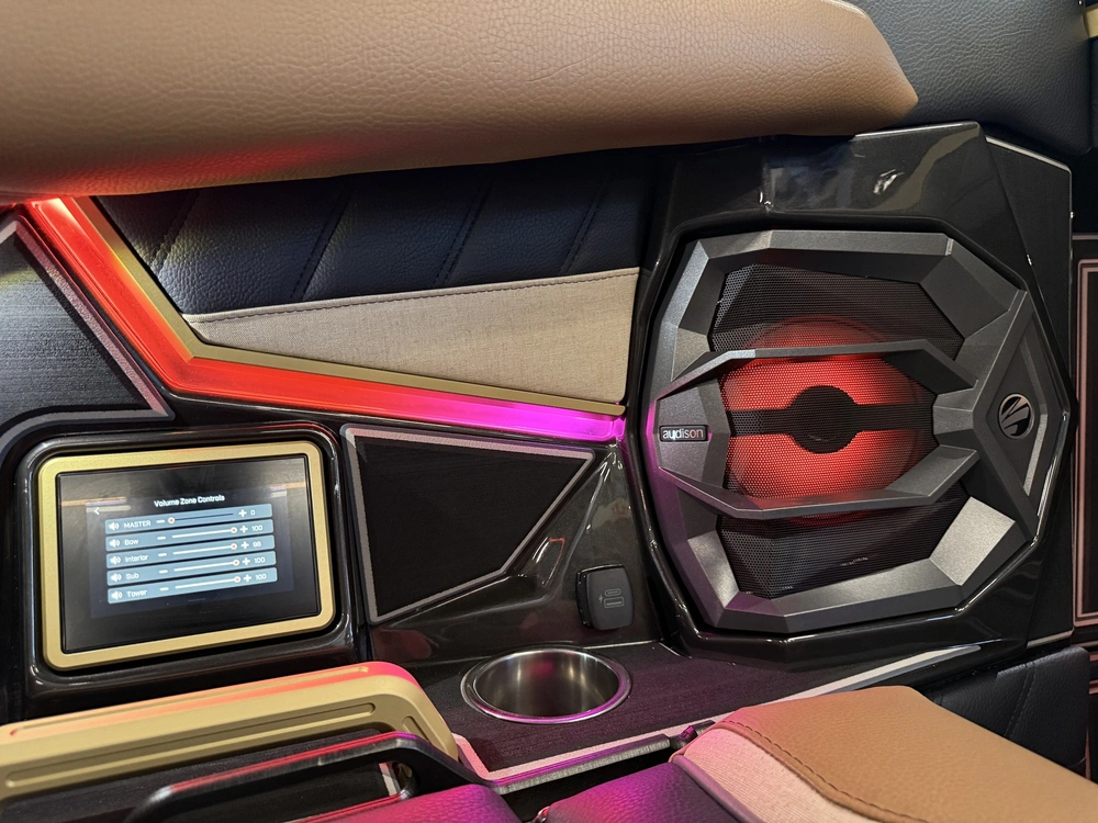 2026 Tige Boats Ultre 25zx alt