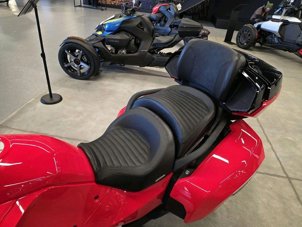 Can-am F3 Limited Se6 2024 alt