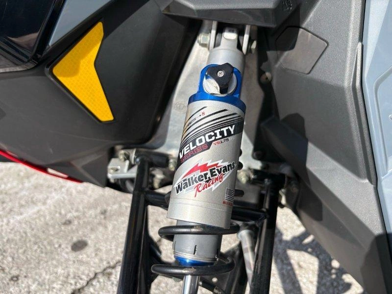 Polaris 850 Indy Vr1 137 2021 alt