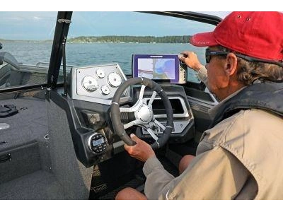 2026 Lund Boat Co 1875 Tyee Sport alt