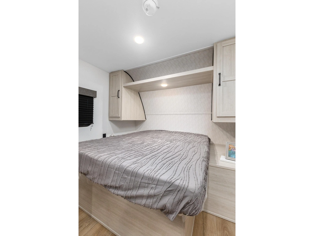 2026 Puma 20rlce Camping Edition alt