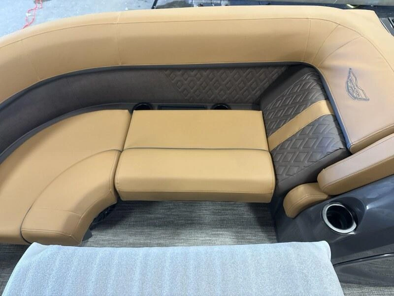 Bennington Marine 22 M Swingback 3t Noir 2026 alt