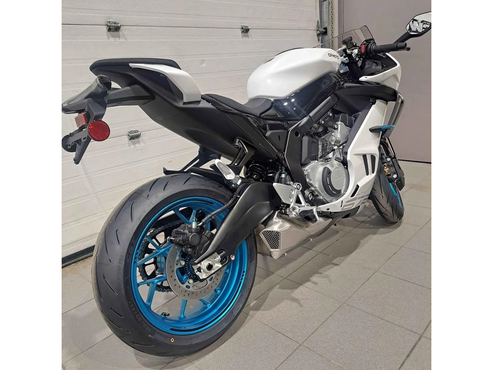 2026 Cfmoto Ss 675 Nebula White alt