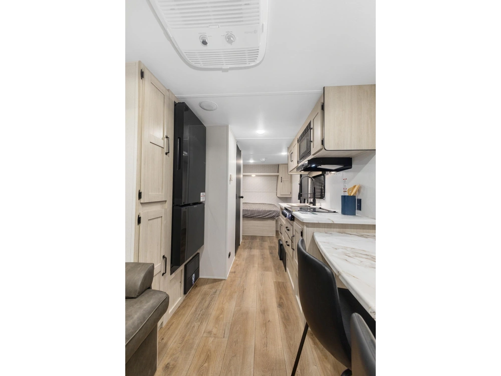 2026 Puma 20rlce Camping Edition alt