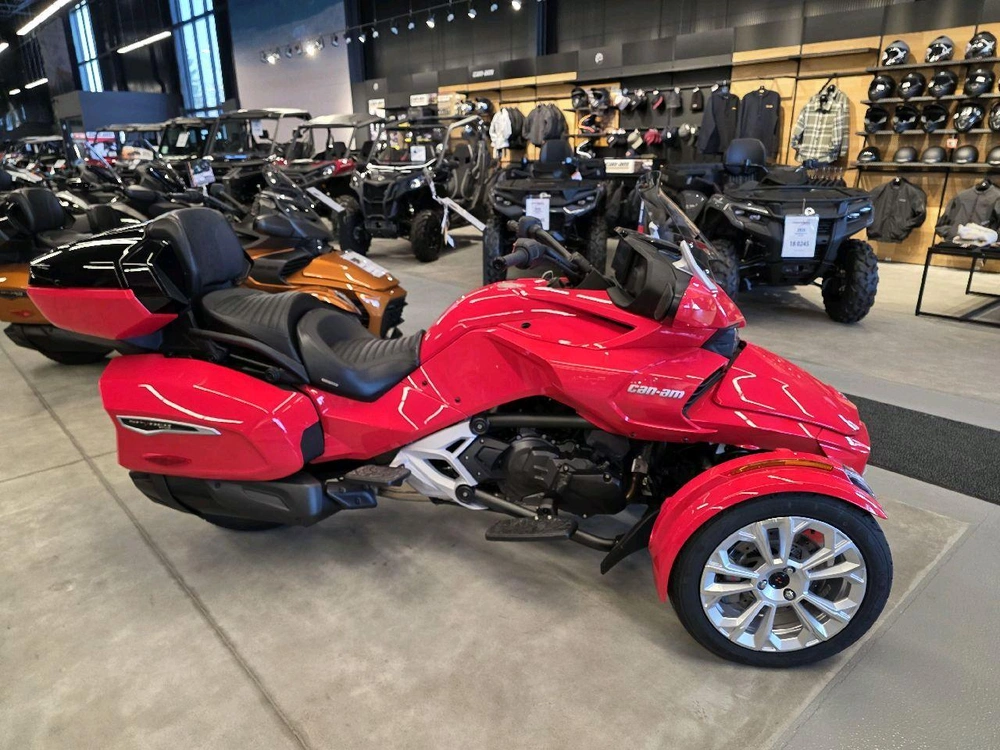 Can-am F3 Limited Se6 2024 alt