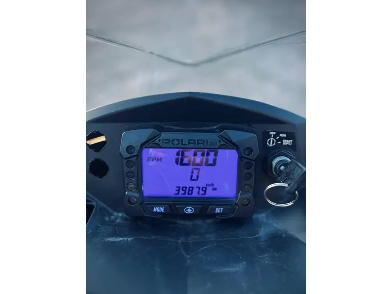 2022 Polaris LXT 550