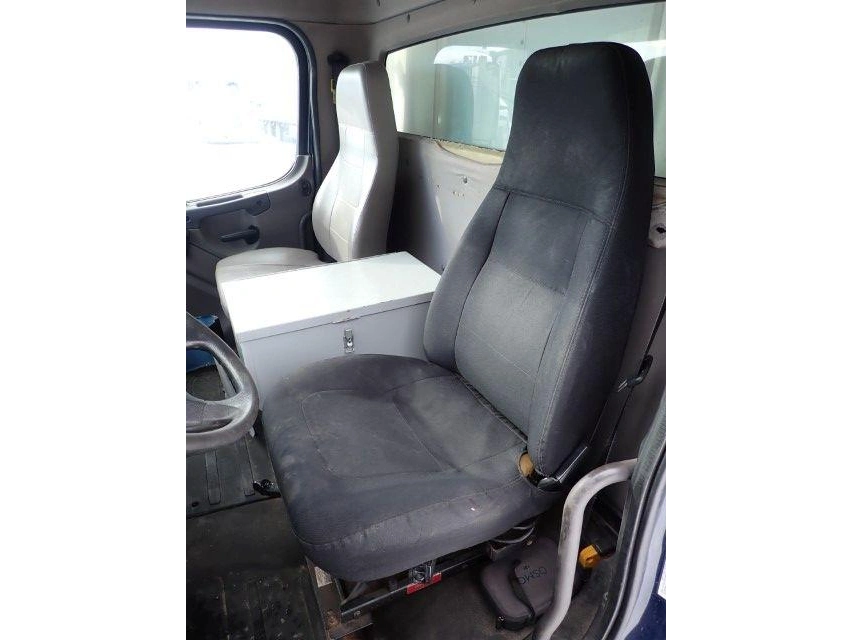 Freightliner M2106 2017