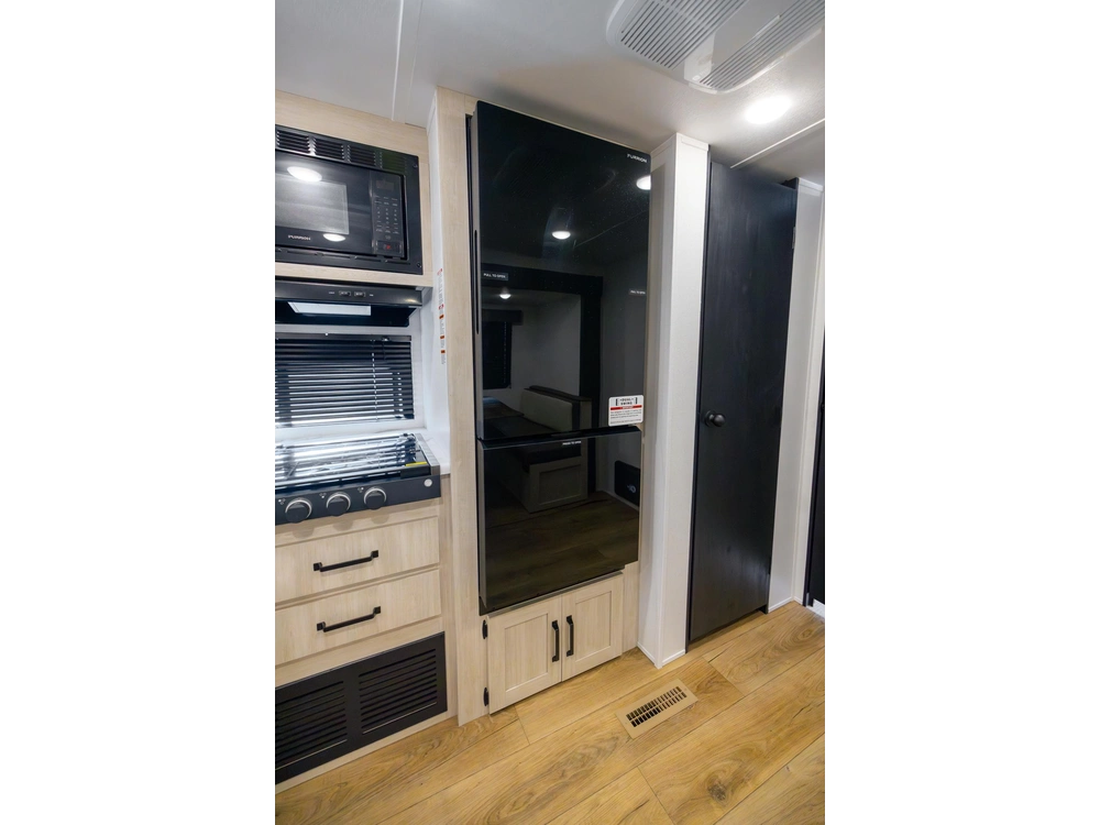 Puma 250rbce Camping Edition 2026 alt