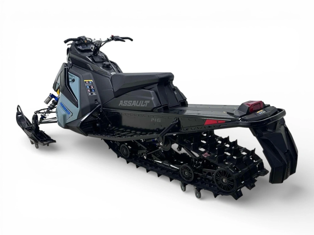 2024 Polaris Boost Switchback Assault 146 X 2.0 alt