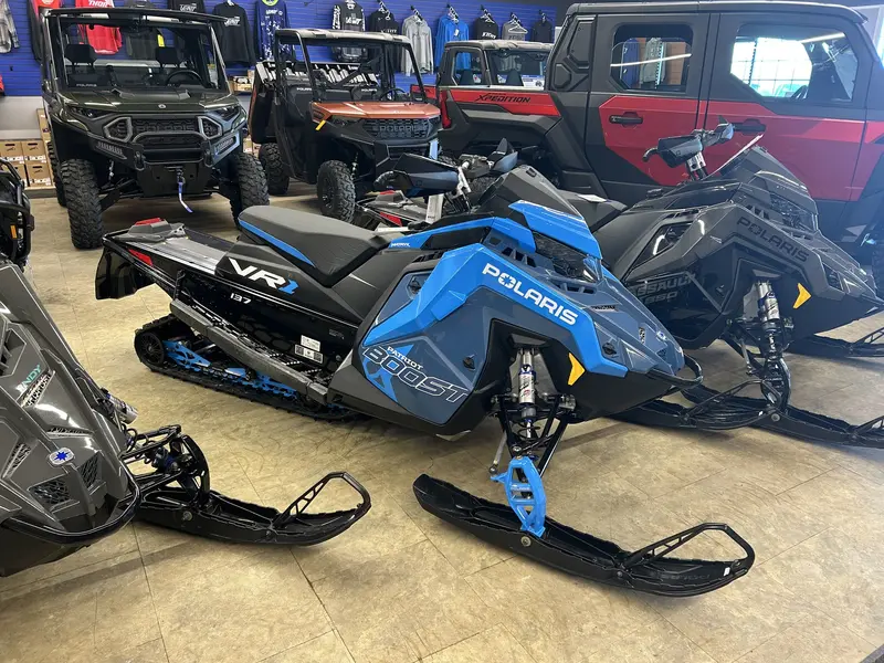 2024 Polaris INDY® VR1 Patriot Boost 137