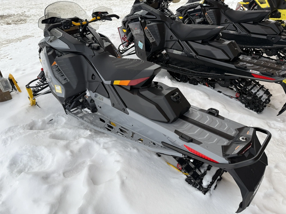 2025 Ski-doo Mxz Adrenaline 129" 850 E-tec W/ Blizzard Pkg. (udsb) alt