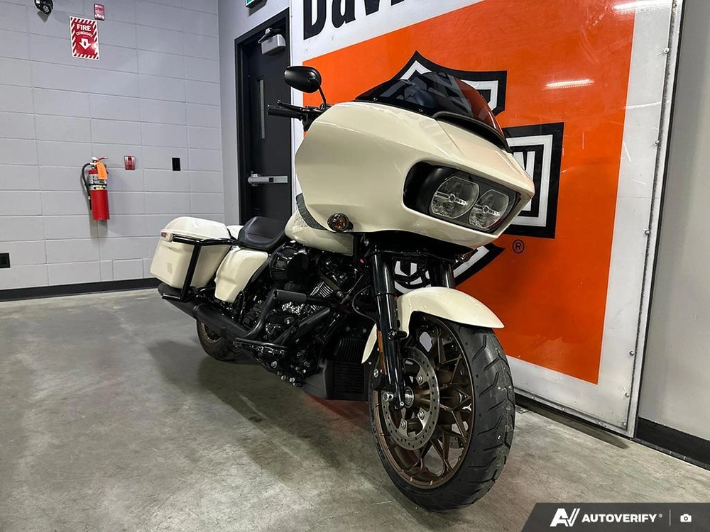 2023 Harley-davidson Road Glide St alt