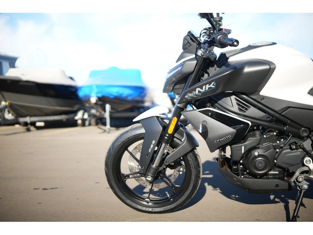 2026 Cfmoto 450nk alt
