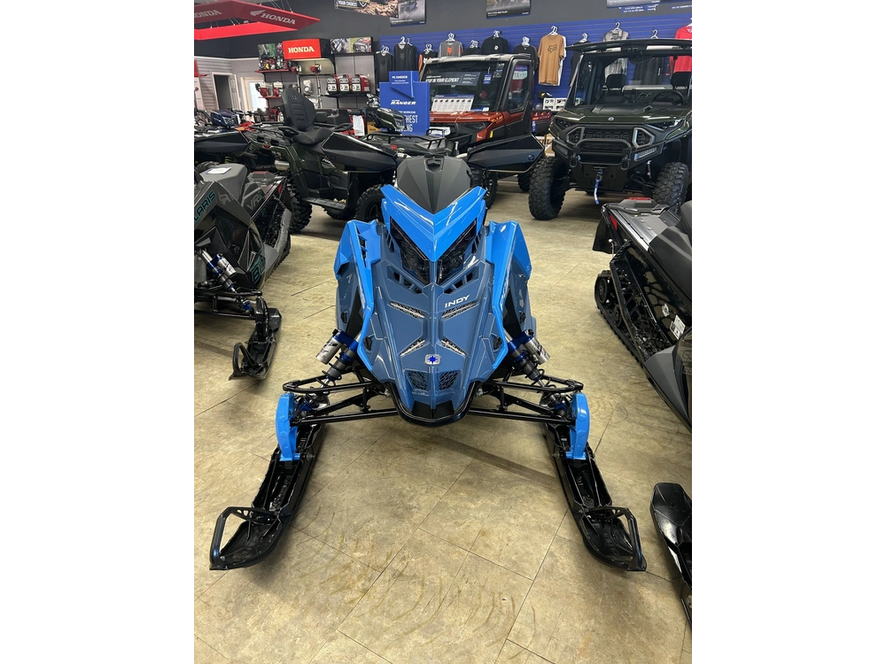 Polaris Indy® Vr1 Patriot Boost 137 2024 alt