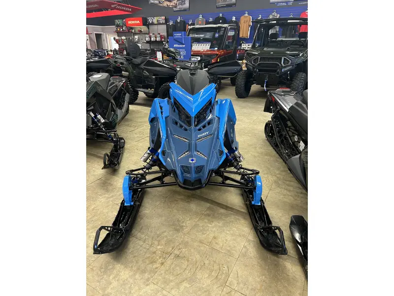 2024 Polaris INDY® VR1 Patriot Boost 137