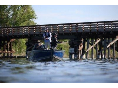 2026 Lund Boat Co 1875 Impact Xs Sport alt