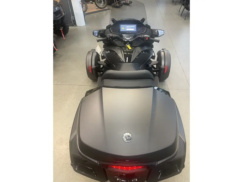 2026 Can-Am RT LIMITED (SE6) thumbnail 6