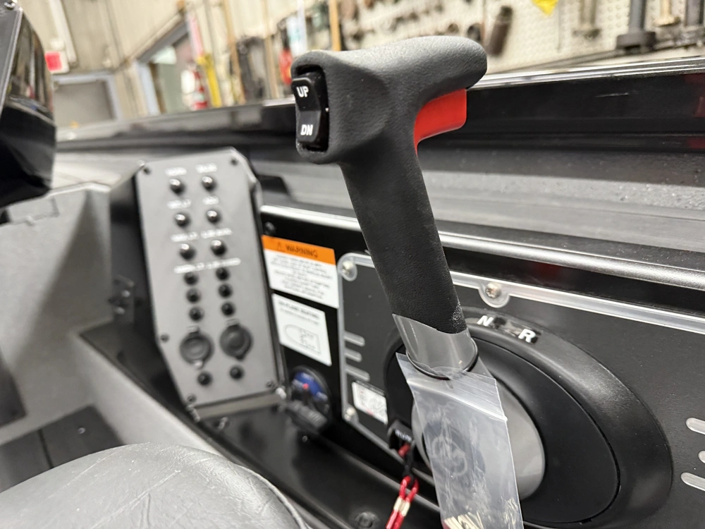 2026 Vexus Avx2085s alt