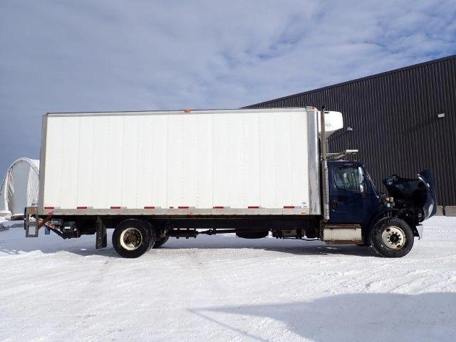 Freightliner M2106 2017