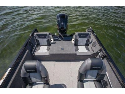 2026 Crestliner 1750 Fish Hawk Wt alt