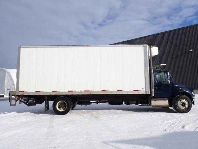 Freightliner M2106 2017