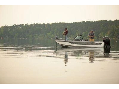 2026 Lund Boat Co 1875 Impact Xs Sport alt