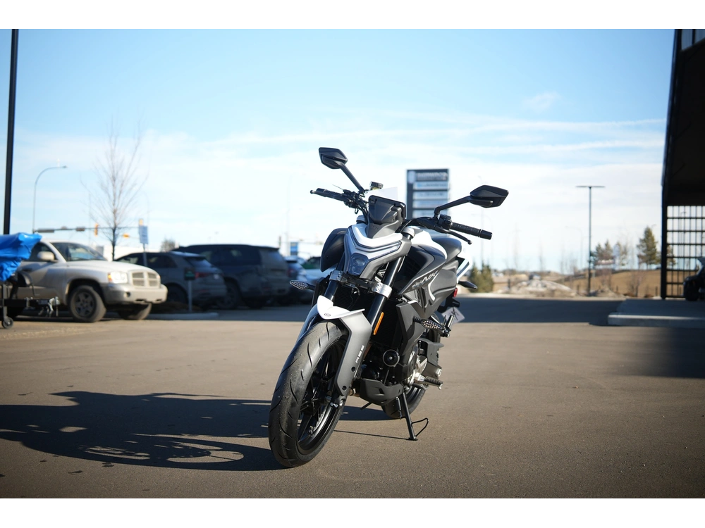 2026 Cfmoto 450nk alt