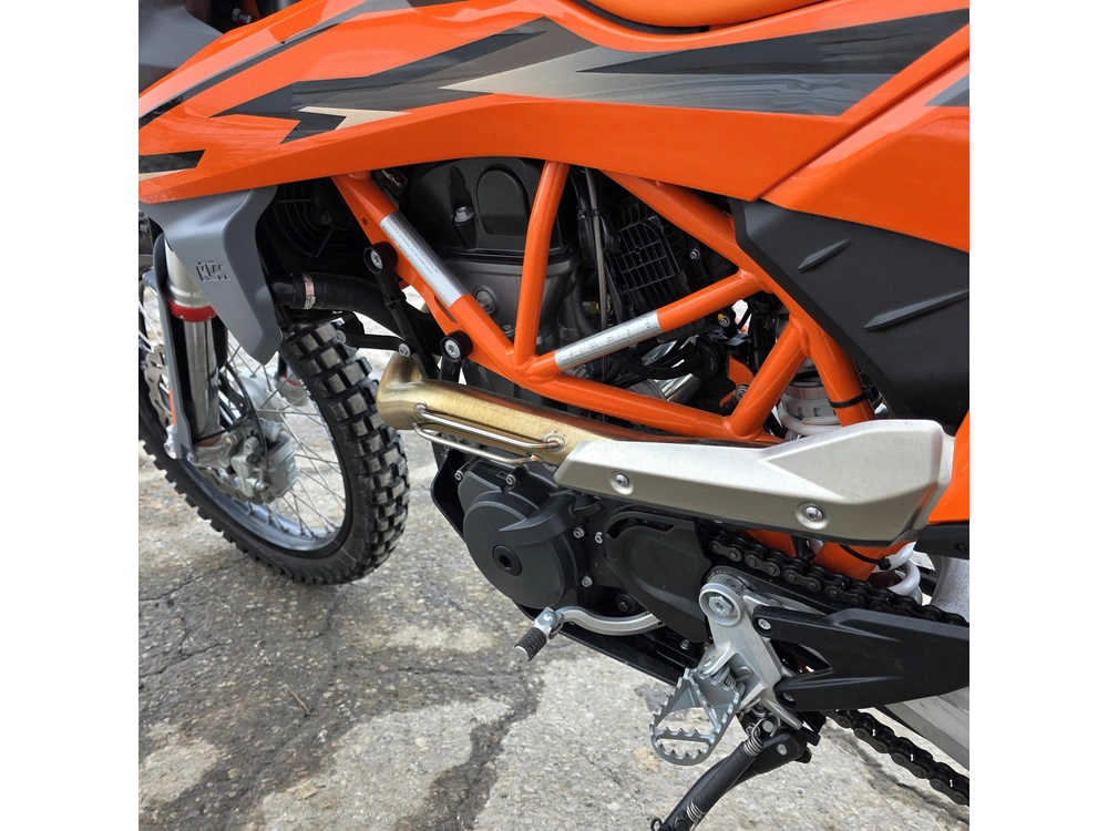 2023 Ktm 690 Enduro R alt