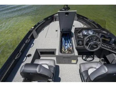 Crestliner 1750 FISH HAWK WT 2026