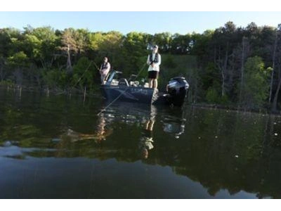 2026 Lund Boat Co 1675 Adventure Sport alt