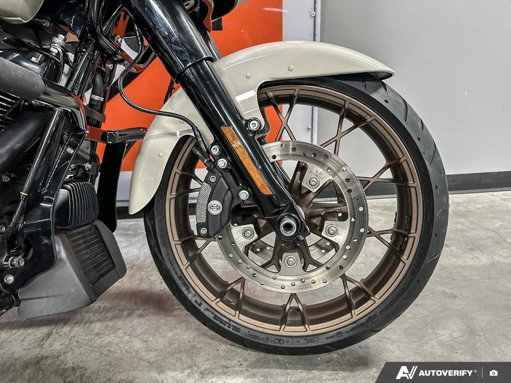 2023 Harley-davidson Road Glide St alt